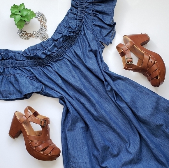 Corey Lynn Calter Anthropologie Chambray Off the Shoulder OTS Mini Dress Size M - Picture 2 of 11